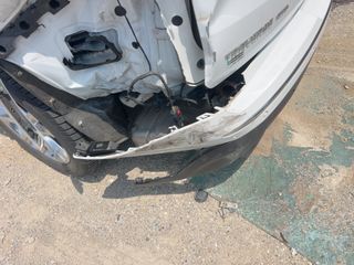 Vehicle Parts Image #3